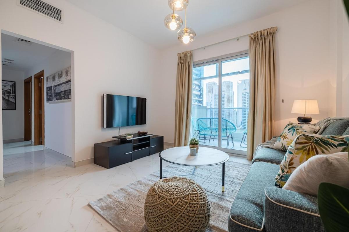 2 Bedroom Apartment I Marina Diamond 4 I Close To Metro Dubai Exterior photo